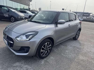 Usata Suzuki Swift 83 CV (61 kW) 2021 Argento Utilitaria