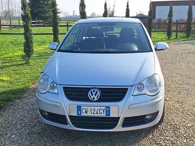 Usata VW Polo 64 CV (47 kW) 2005 Argento Utilitaria