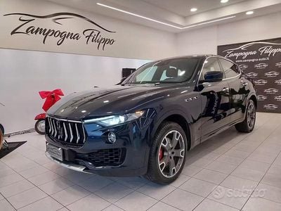 Begagnad Maserati Levante 275 HK (202 kW) 2016 Blå SUV