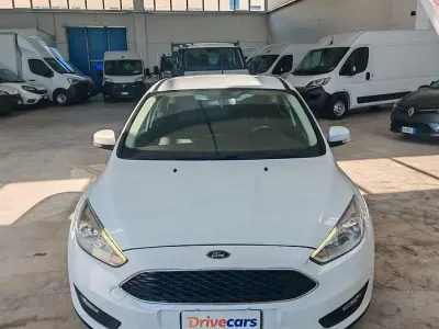 Usata Ford Focus 120 CV (88 kW) 2017 Bianco Berlina