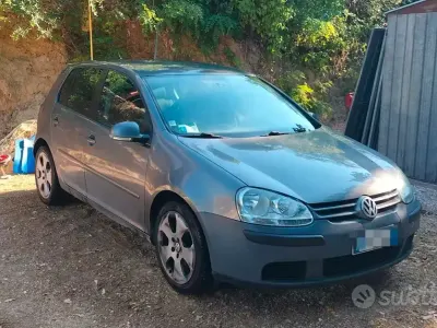 Usata VW Golf V 102 CV (75 kW) 2007 Grigio Berlina