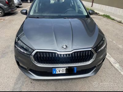 Grigio Usata 2024 Skoda Fabia Utilitaria | 16.000 € (Buon prezzo)