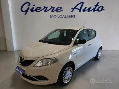 Usata Lancia Ypsilon Gold 69 CV (50 kW) 2017 Bianco Utilitaria
