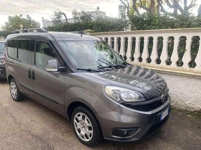 Usata Fiat Doblò Dynamic 120 CV (88 kW) 2015 Grigio Monovolume