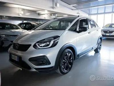 Usata Honda Jazz 107 CV (78 kW) 2025 Grigio Utilitaria