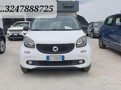 Usata Smart ForFour 71 CV (52 kW) 2019 Bianco Utilitaria