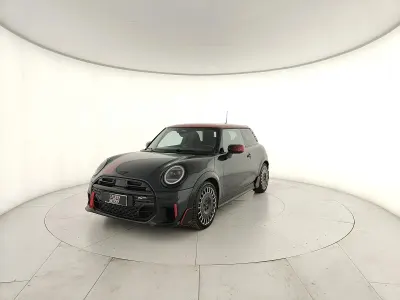 Usata Mini John Cooper Works 231 CV (169 kW) 2025 Grigio Utilitaria