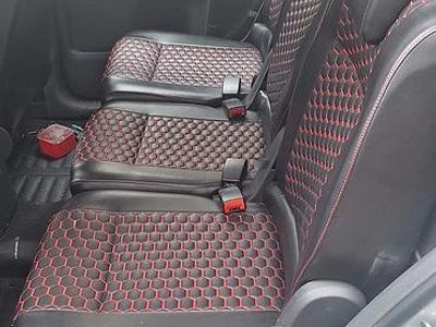 Begagnad VW Touran 102 HK (75 kW) 2015 Grå Minibuss