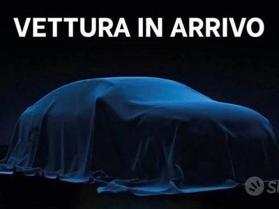 Usata Mercedes B180 Premium 108 CV (79 kW) 2013 Bianco Monovolume