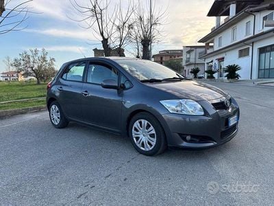 Usata Toyota Yaris 90 CV (66 kW) 2009 Grigio Utilitaria