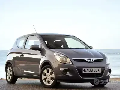 Usata Hyundai i20 75 CV (55 kW) 2009 Grigio Utilitaria