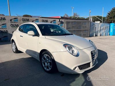 Usata Alfa Romeo MiTo Distinctive 105 CV (77 kW) 2010 Beige Utilitaria