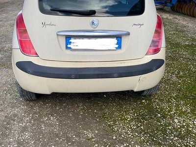 Usata Lancia Ypsilon 75 CV (55 kW) 2004 Utilitaria