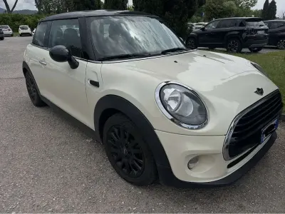 Occasion Mini Cooper D 111 ch (81 kW) 2015 Citadine