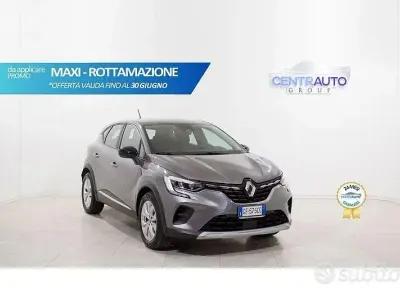 Usata Renault Captur Business 101 CV (74 kW) 2021 Grigio SUV