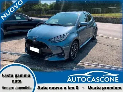 Nuova Toyota Yaris Hybrid 116 CV (85 kW) 2026 Blu Berlina