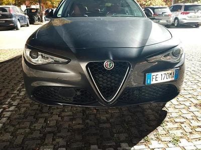 Usata Alfa Romeo Giulia Business 180 CV (132 kW) 2016 Grigio Berlina