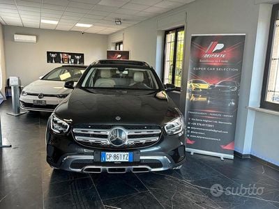Usata Mercedes GLC200 Executive 163 CV (119 kW) 2019 Grigio SUV