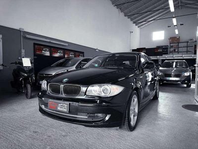 Usata BMW 118 143 CV (105 kW) 2011 Nero Utilitaria
