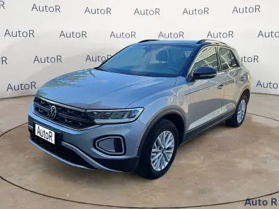 Usata VW T-Roc Life 116 CV (85 kW) 2023 Grigio SUV