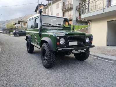 Occasion Land Rover Defender 113 ch (83 kW) 1998 Vert SUV