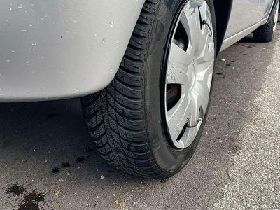 Usata Opel Corsa Club 58 CV (42 kW) 2002 Grigio Berlina