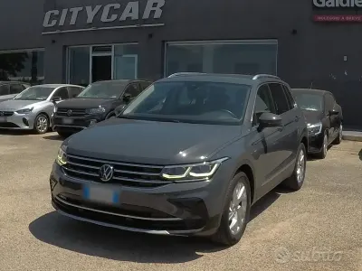Usata VW Tiguan Elegance 150 CV (110 kW) 2022 Grigio SUV