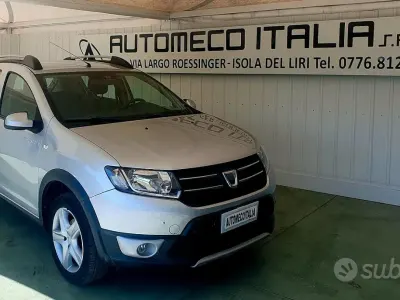 Usata Dacia Sandero Stepway 90 CV (66 kW) 2016 Grigio Berlina