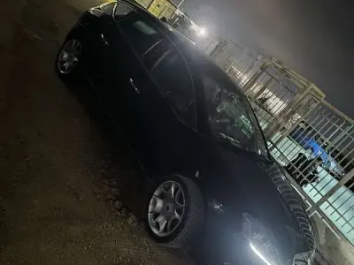 Usata Lancia Delta Gold 105 CV (77 kW) 2012 Utilitaria