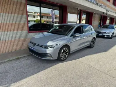 Usata VW Golf VII Style 150 CV (110 kW) 2021 Grigio Utilitaria
