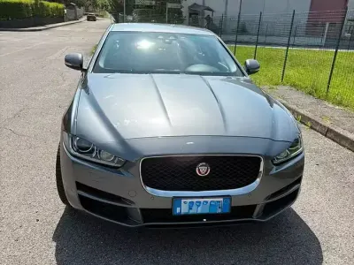Usata Jaguar XE 200 CV (147 kW) 2017 Berlina
