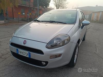 Usata Fiat Grande Punto 69 CV (50 kW) 2013 Grigio Utilitaria