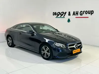 Usata Mercedes E220 Premium 194 CV (142 kW) 2020 Blu/azzurro Coupé