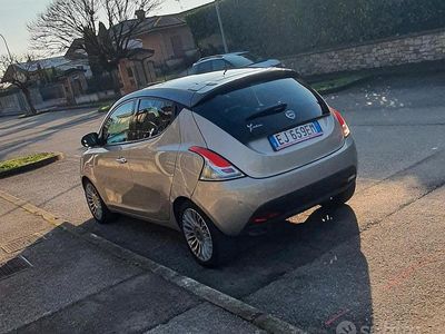 Usata Lancia Ypsilon 95 CV (69 kW) 2011 Utilitaria
