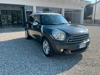 Usata Mini Cooper D Countryman Business 111 CV (81 kW) 2014 Nero SUV