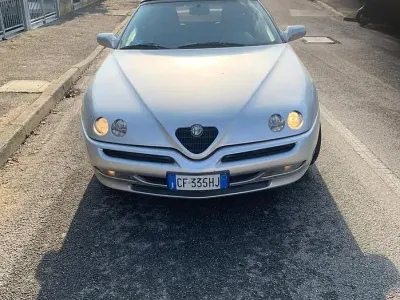 Usata Alfa Romeo Spider 150 CV (110 kW) 1996 Grigio Cabrio