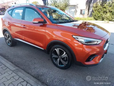 Usata MG ZS 106 CV (77 kW) 2023 Marrone SUV