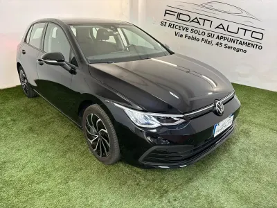 Usata VW Golf VIII 110 CV (80 kW) 2023 Nero Berlina