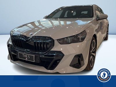 Usata BMW 520 Comfort Edition 197 CV (144 kW) 2024 Grigio metallizzato Station wagon