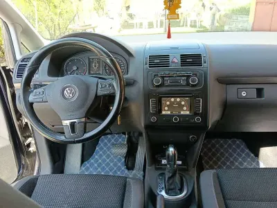 Occasion VW Touran Trendline 105 PK (77 kW) 2012 Blauw MPV