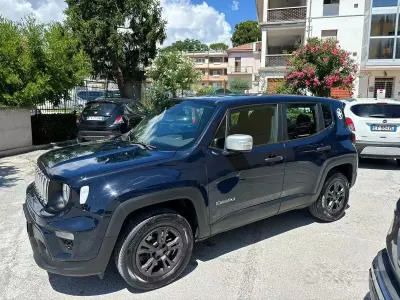 Usata Jeep Renegade Limited 140 CV (102 kW) 2020 Blu SUV