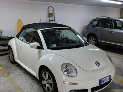 usata VW Beetle 1.9 TDI 105CV Cabrio