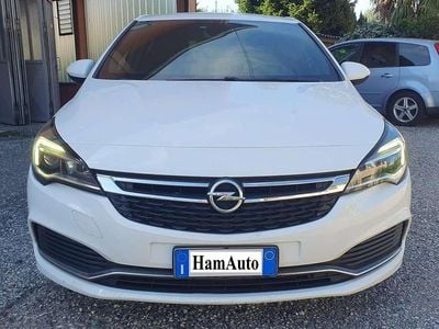 Usata Opel Astra 110 CV (80 kW) 2017 Bianco Berlina