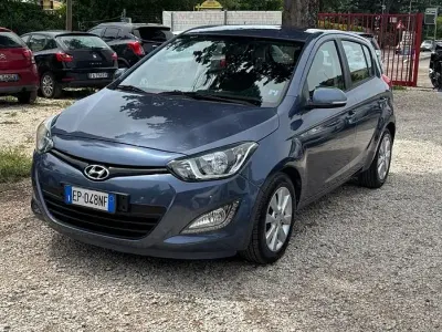 Occasion Hyundai i20 Edition 85 ch (62 kW) 2012 Bleue Citadine
