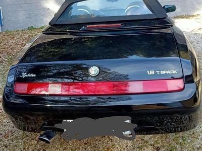Usata Alfa Romeo Spider 144 CV (105 kW) 1998 Nero Cabrio