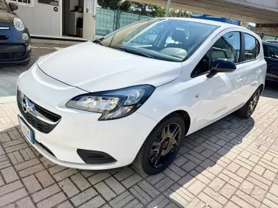 Usata Opel Corsa 90 CV (66 kW) 2018 Bianco Utilitaria