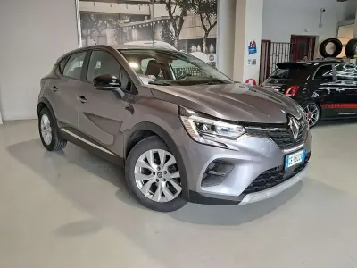 Usata Renault Captur Initiale Paris 116 CV (85 kW) 2021 Grigio SUV
