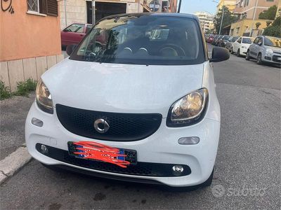 Usata Smart ForFour 71 CV (52 kW) 2019 Bianco Utilitaria