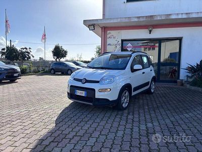 Usata Fiat Panda Red 70 CV (51 kW) 2023 Bianco Berlina