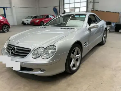 Begagnad Mercedes SL500 306 HK (225 kW) 2002 Silver Cab